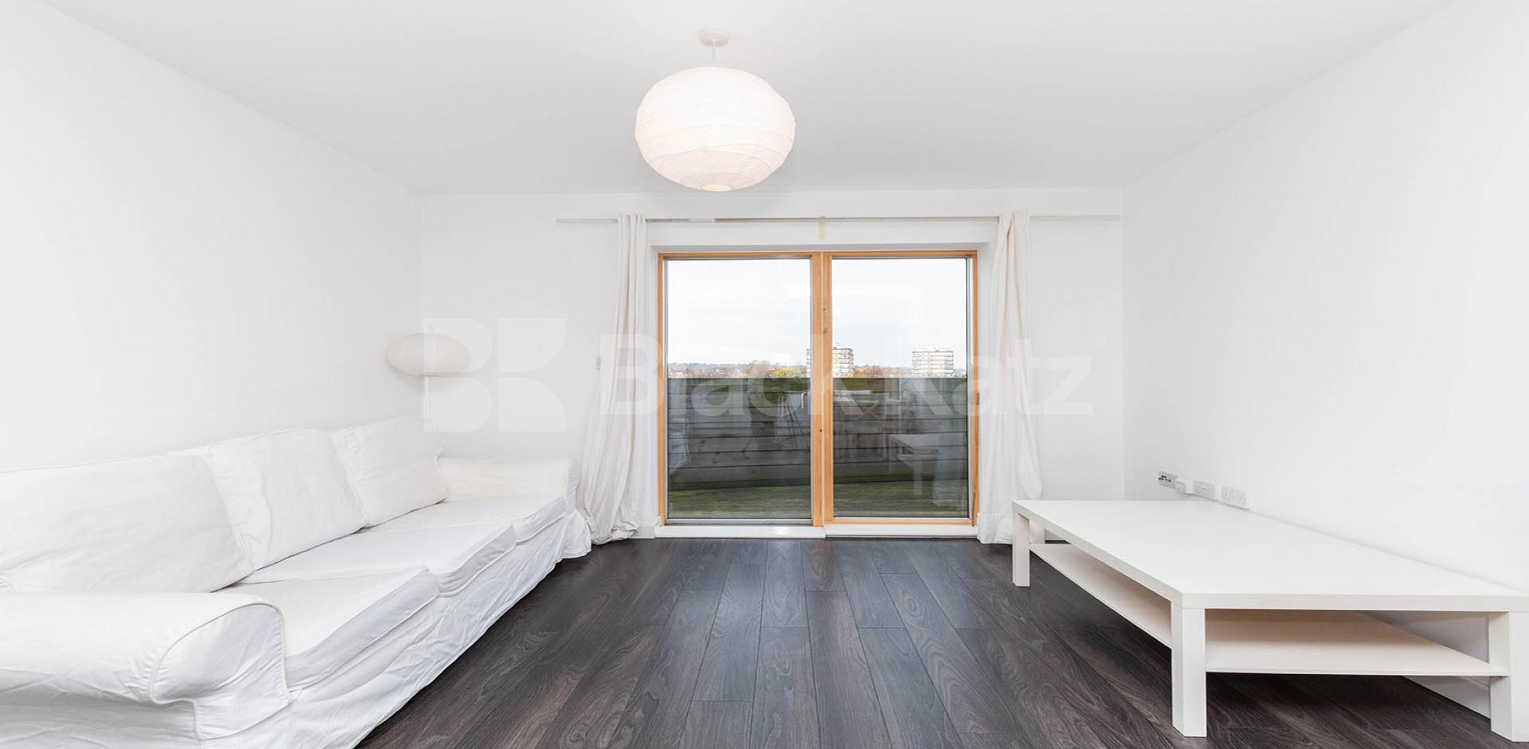 Contemporary large one bed minute to tube and shops   New Clocktower Place, Caledonian Road